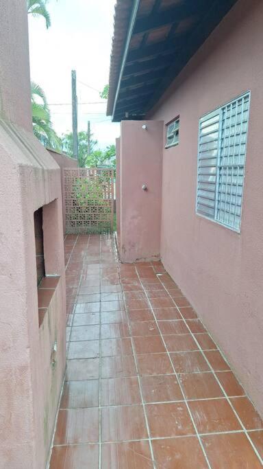 Quarto Para Quatro Pessoas A Duas Quadras Da Praia - Balneario Saint Etienne - Matinhos Ngoại thất bức ảnh
